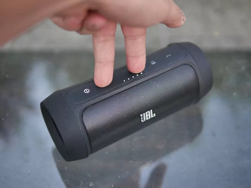 سیکاس کالا 5 روش برای ریست کردن اسپیکر JBL