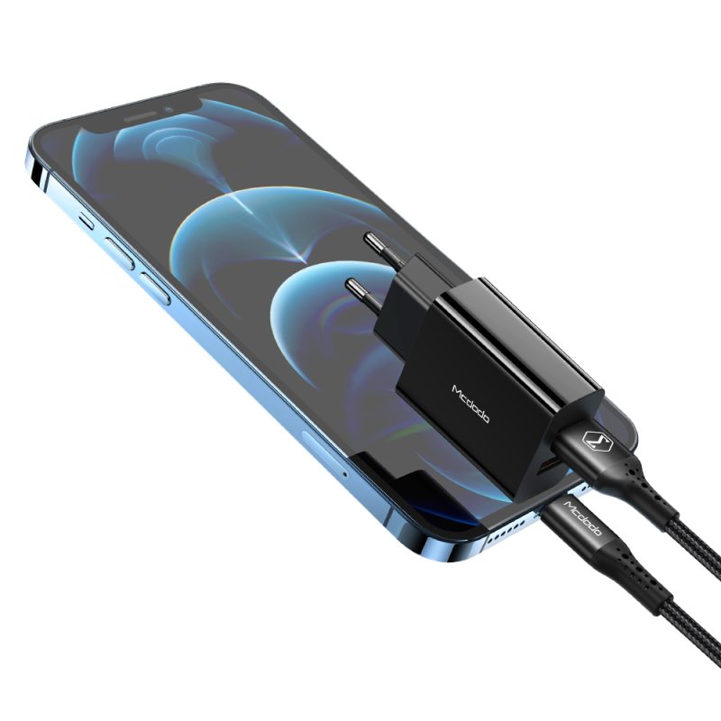 شارژر دیواری 18 وات مک دودو مدل CH-8910 — تصویر 3